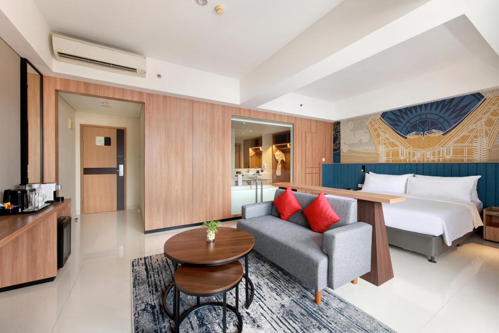 Aston Inn Pantai Losari Makassar Exterior foto