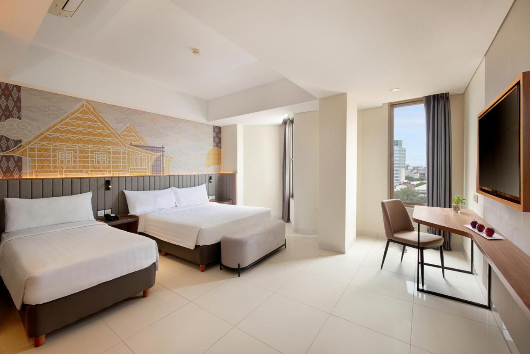 Aston Inn Pantai Losari Makassar Exterior foto