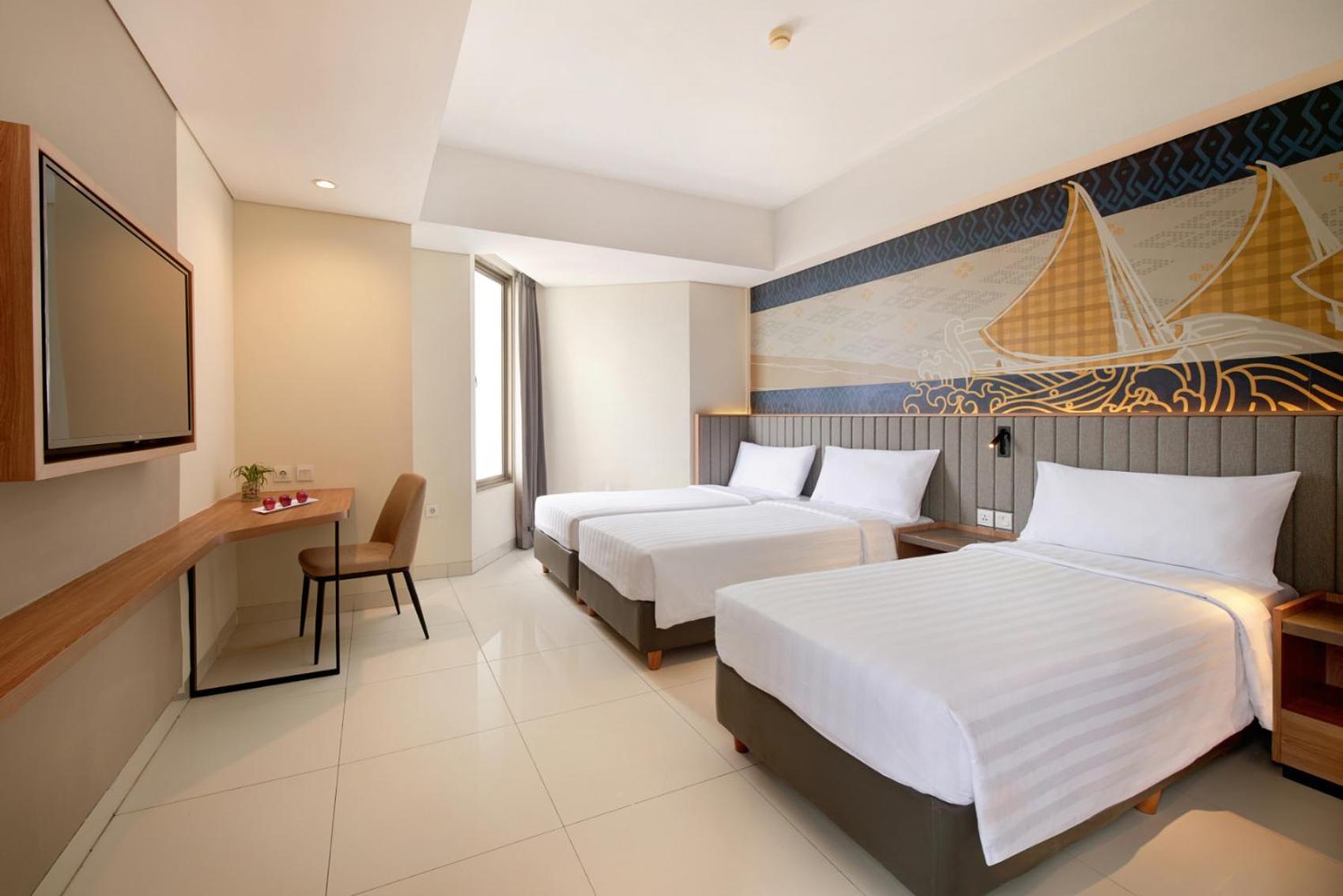 Aston Inn Pantai Losari Makassar Exterior foto