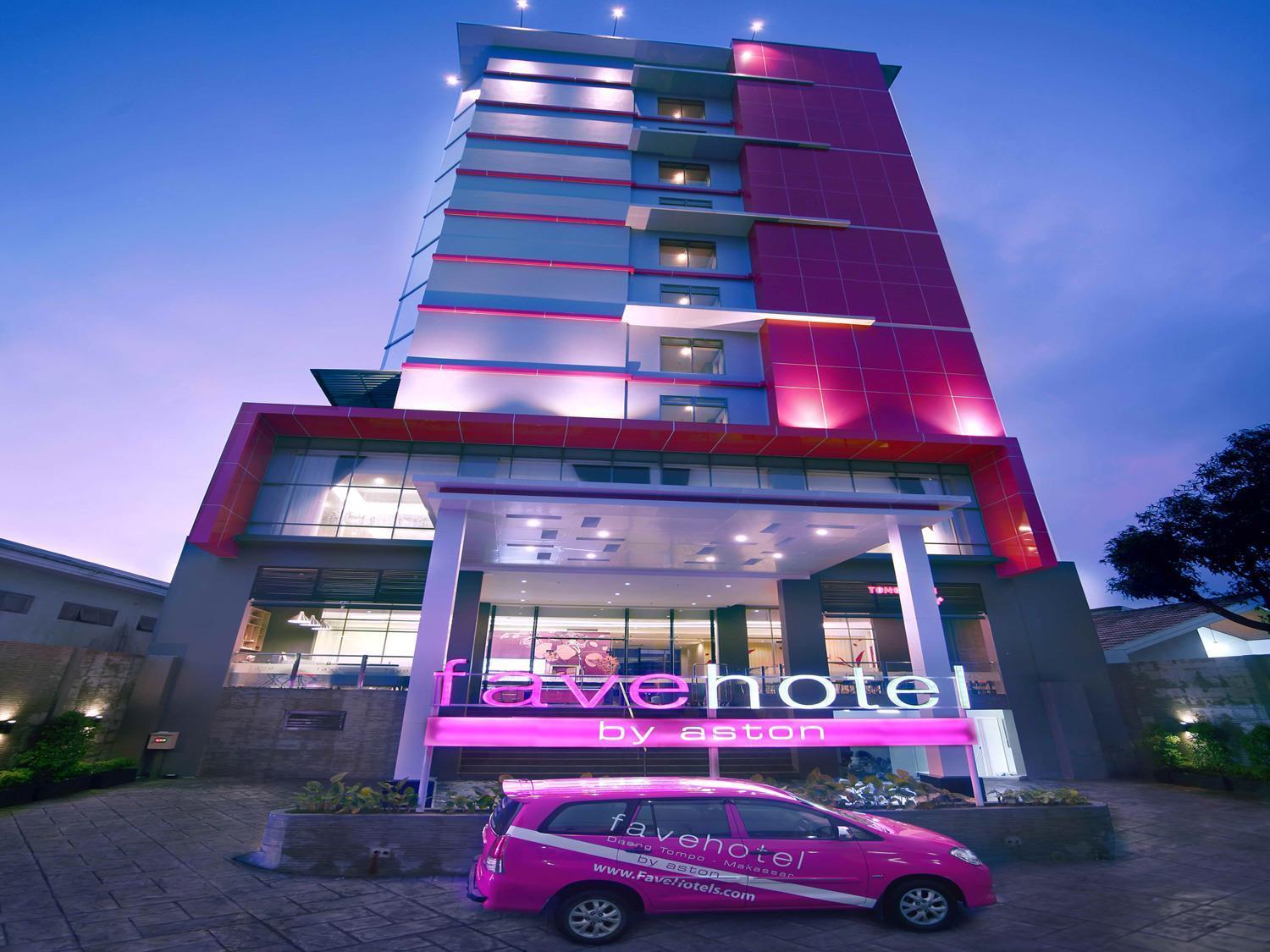 Aston Inn Pantai Losari Makassar Exterior foto